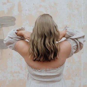 Editorial balayage, back view